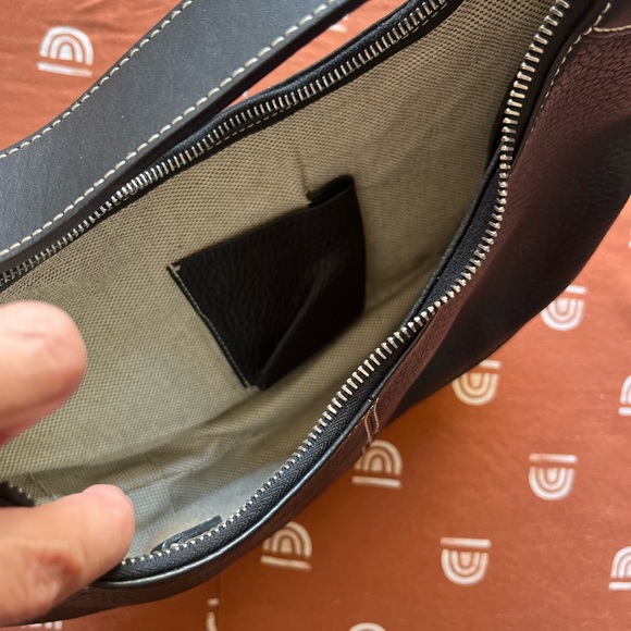 Dooney & Bourke Black Leather Shoulder Bag - Picture 6 of 7